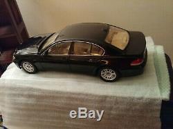 118 BMW 7 er BMW 7 Series Individual Model Limited Edition by Kyosho- Sleek