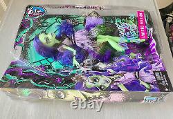 BRAND NEW Monster High Doll Special Edition Amanita Nightshade 2015 READ