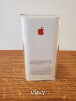 Boxed Apple iPod nano A1199 4GB 2nd Gen Special Edition Red Model A1199