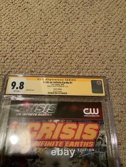Crisis On Infinite Earths #1. Special Edition Cgc Ss. 9.8