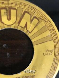 Elvis Presley Cracked Vinyl 45 RPM Single Sun Records 3 Hole Punch Milkcow Blues