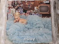 Gwen Stefani You Make it Feel Like Christmas DLX EDT White Vinyl LP + PIC SIGNED