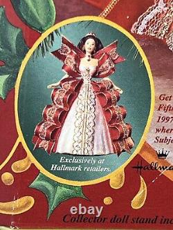 RARE 1997 Misprint Green Eyes Holiday Barbie Christmas Special Edition 17832