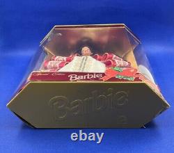 RARE 1997 Misprint Green Eyes Holiday Barbie Christmas Special Edition 17832