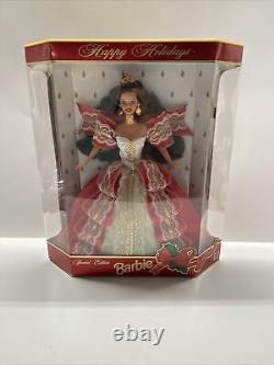 RARE 1997 Misprint Green Eyes Holiday Barbie Happy Holidays Gold Special Edition