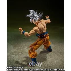 Sh figuarts son goku ultra instinct toyotarou edition figure & book set v-jump