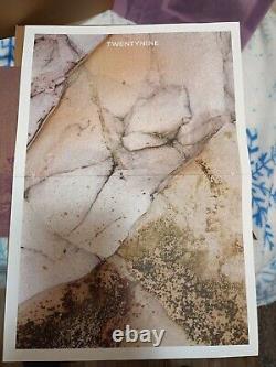 Twentynine Palms Special Edition Skincare Collection Nib /scarf Signed Art Work