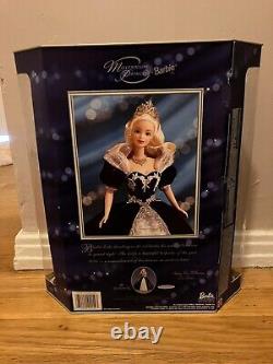 Barbie Princesse du Millénaire Édition Spéciale Mattel 1999/2000 Avec un Magnifique Souvenir