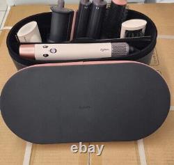 Boîte ouverte Dyson Édition spéciale Airwrap Complete long multi-styler en Fraise