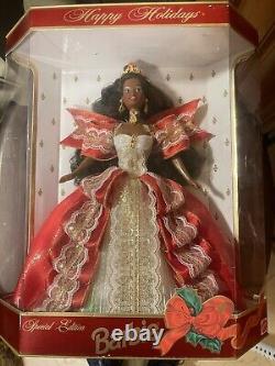 Édition spéciale de Noël RARE 1997 de la poupée Barbie en parfait état