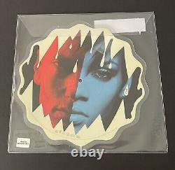 Eminem / Rihanna le Monstre 7 Vinyle Découpé et Masque de Hockey Slim Shady
