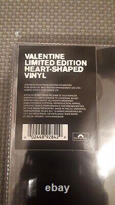 Vinyle en forme de cœur signé Inhaler Valentine, édition limitée à 500 exemplaires, neuf avec carte d'art signée